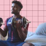 Ejercicios en casa para desarrollar músculo: 18 movimientos con y sin pesas