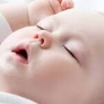 ¿Por Qué los Bebés Duermen con la Boca Abierta?